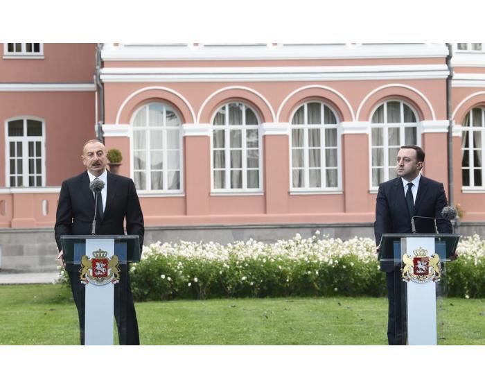 Əliyev Ermənistanın sülh sazişi imzalayacağına ümid edir